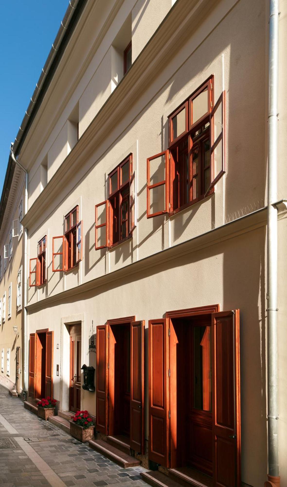 Foter Rezidencia 3 Apartment Gyor Exterior photo